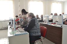 50 человек приступили к обучению в Центрах цифровых компетенций на базе двух МФЦ Ульяновска