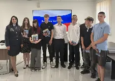 В преддверии Дня России в Заволжском МФЦ вручили паспорта