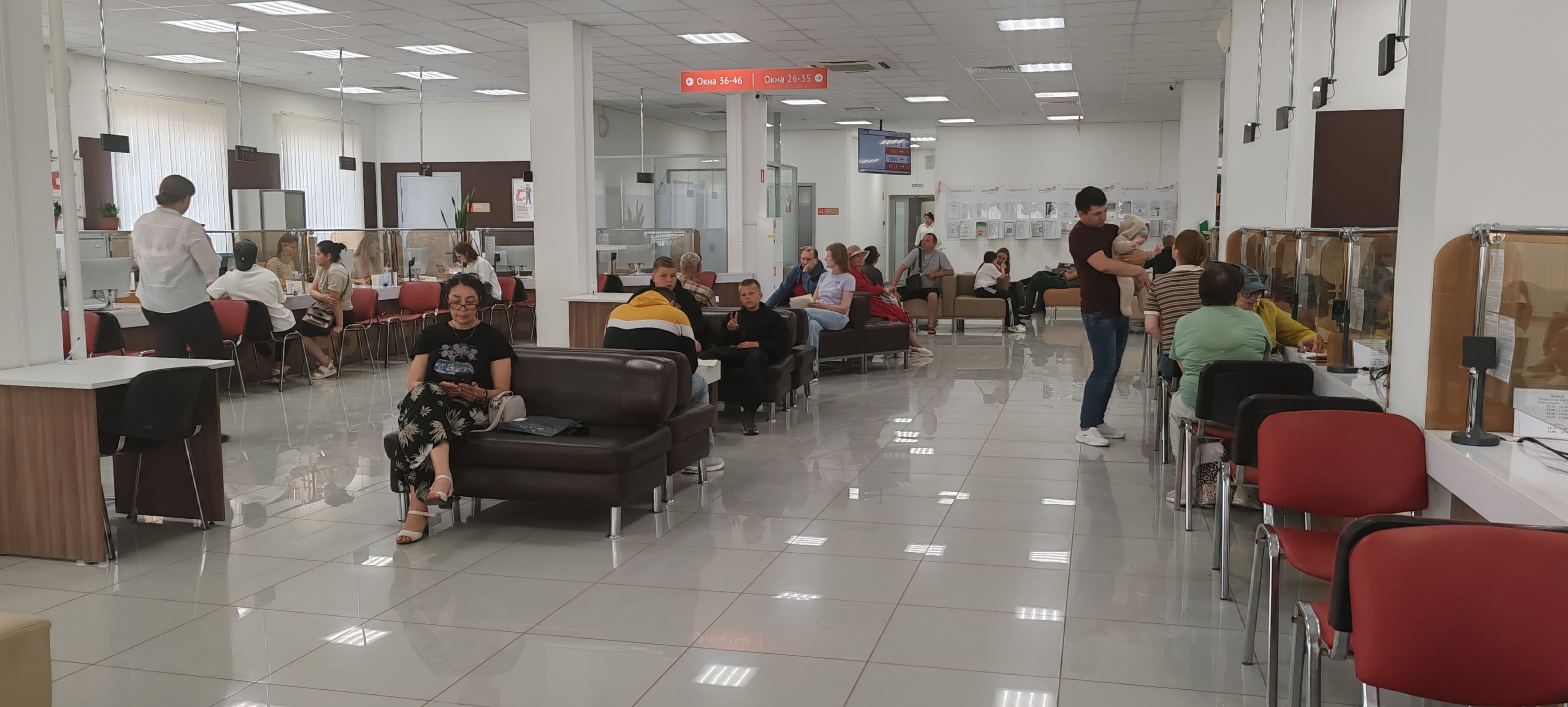 6_зона_информирования_и_ожидания_1.jpg